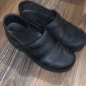 Black Dansko clogs